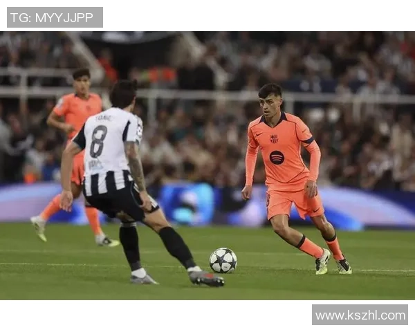 世界级后腰球星风采展现 足球场上中场指挥官的荣耀与责任