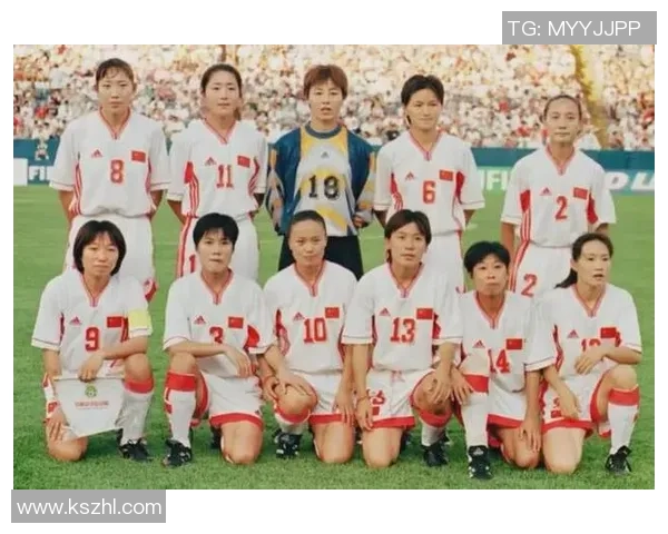 中国足球历史第一球星：从巅峰到低谷的传奇之路