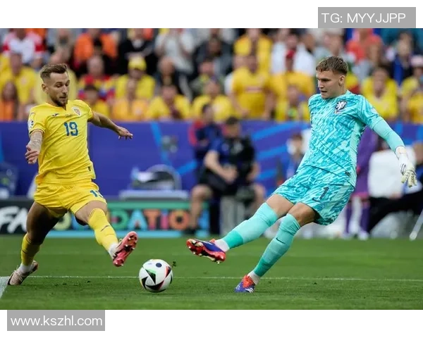 荷兰足球史上第一球星是谁 他的辉煌成就与影响力分析 荷兰足球史上第一球星是谁 他的辉煌成就与影响力分析