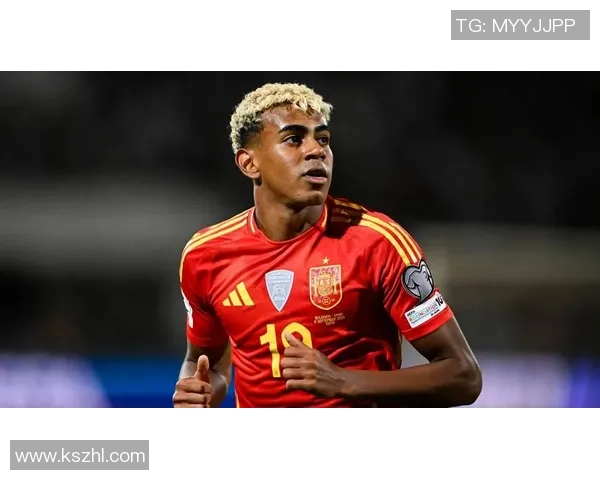 足球俱乐部一号球星背后的成长历程与个人影响力分析