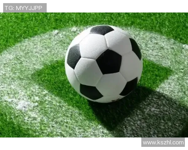 足球巨星CL的辉煌成就与传奇生涯解析：从草根到世界之巅的足球传奇